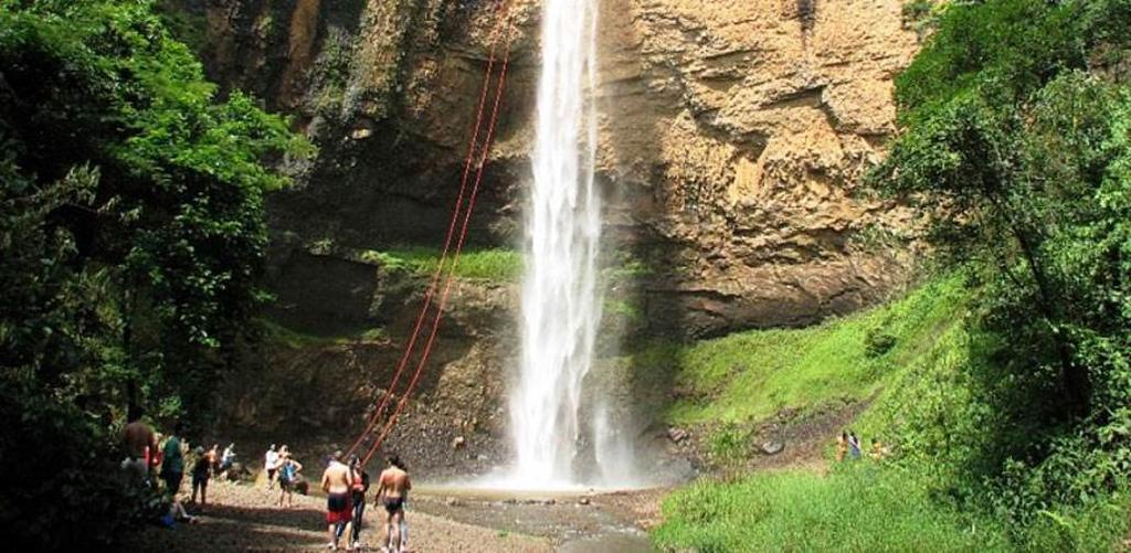 Pousada Suítes Águas de São Pedro Esterno foto