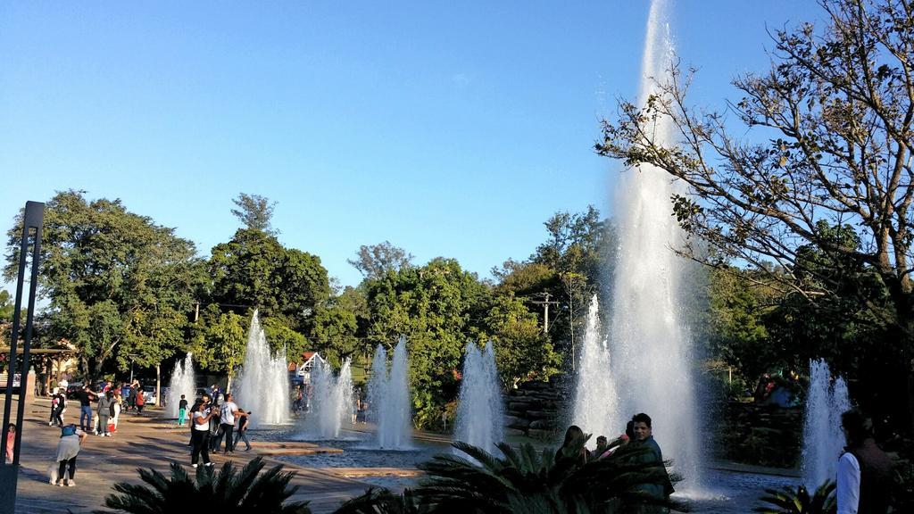Pousada Suítes Águas de São Pedro Esterno foto