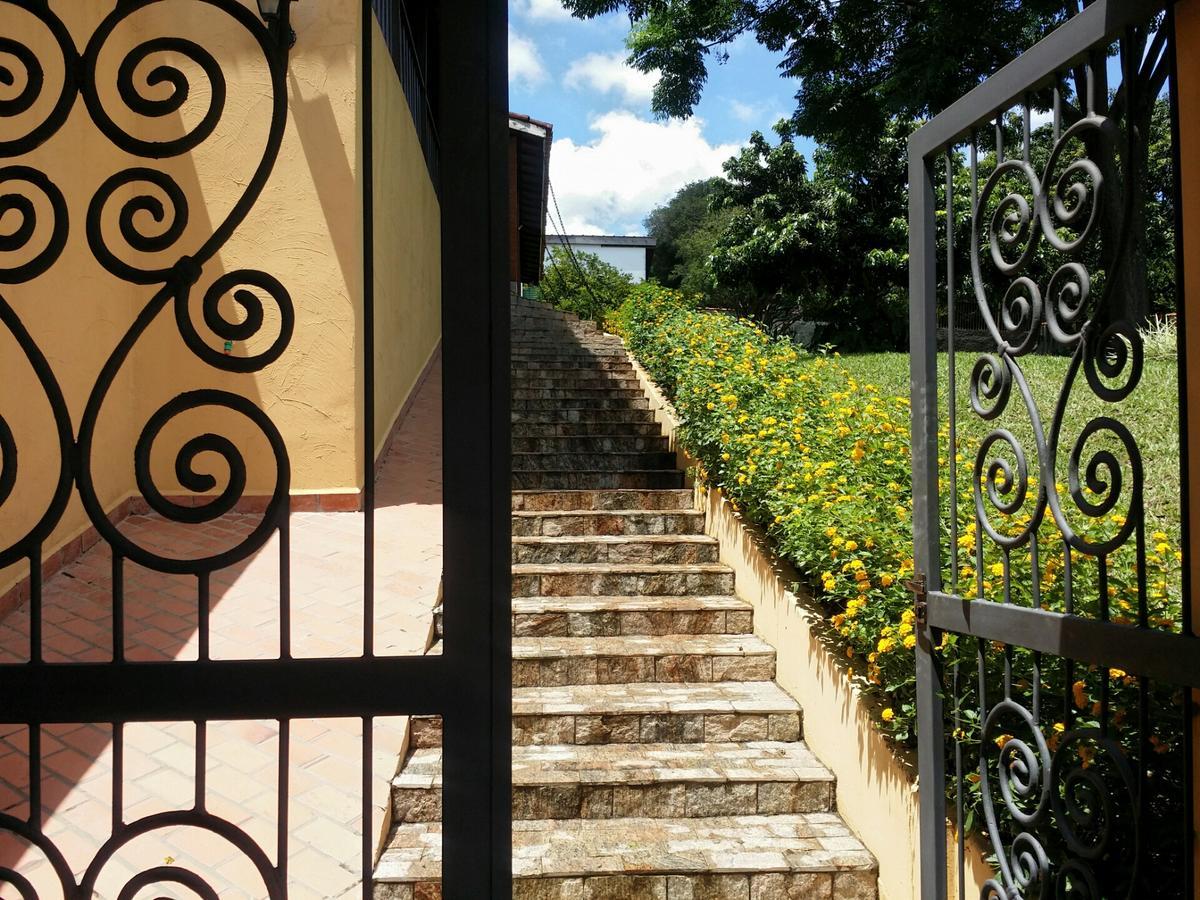 Pousada Suítes Águas de São Pedro Esterno foto