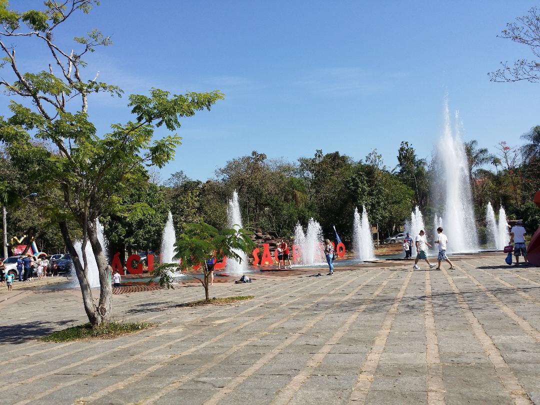 Pousada Suítes Águas de São Pedro Esterno foto